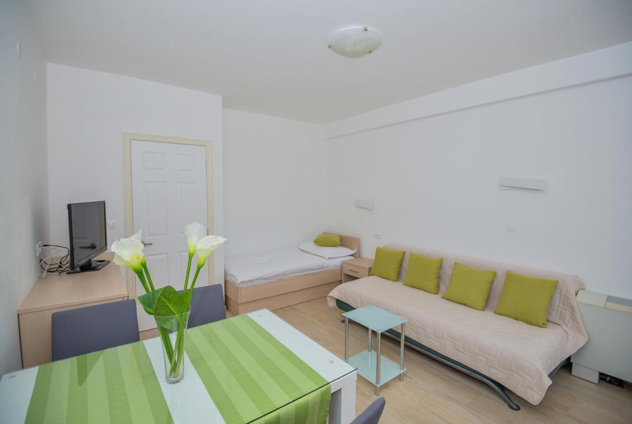 Apartments Beach มาคาร์สกา ภายนอก รูปภาพ