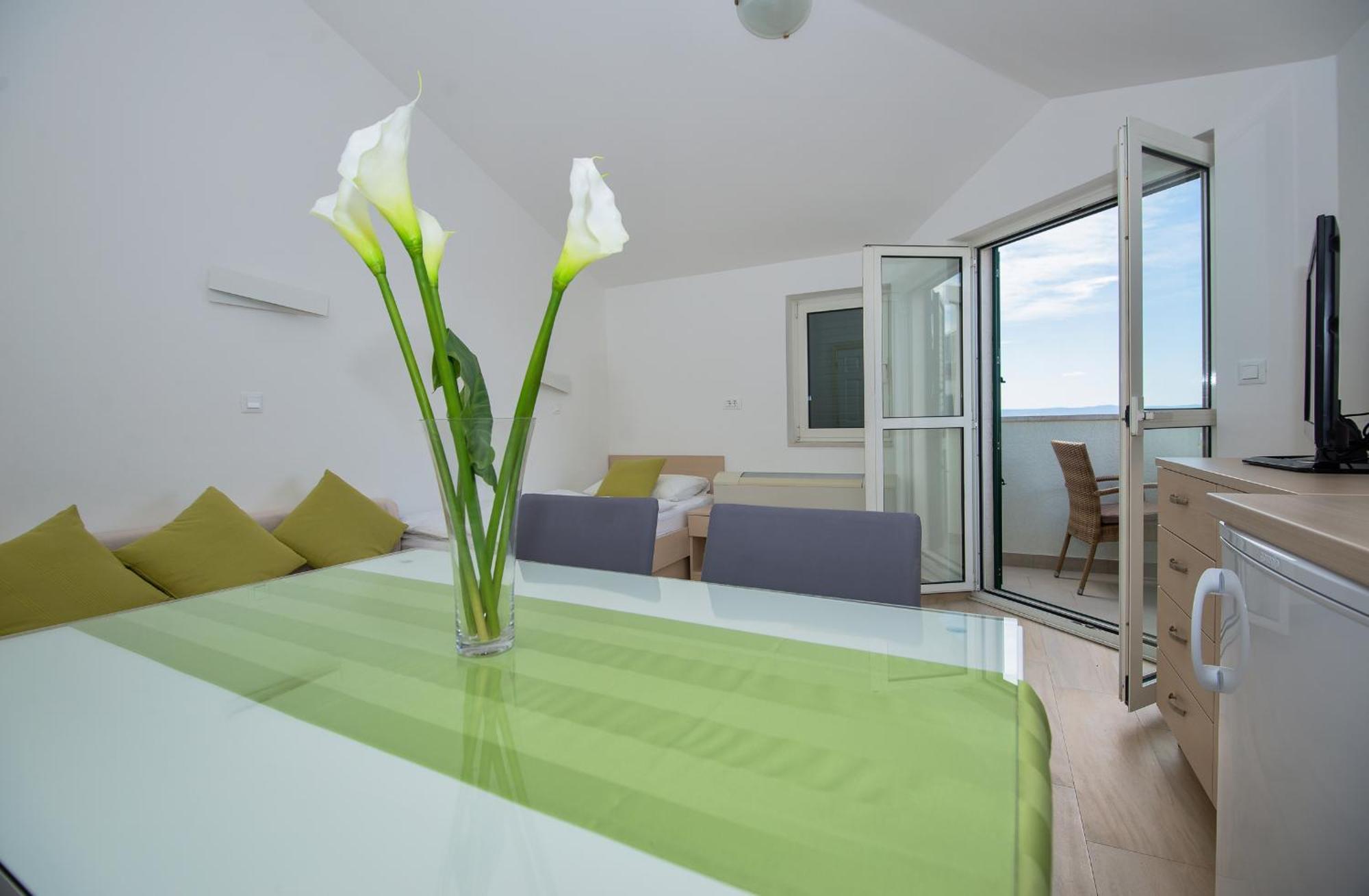 Apartments Beach มาคาร์สกา ภายนอก รูปภาพ